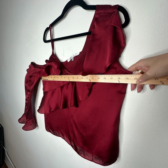 Revolve Lovers + Friends Deep Red Ruffled Flowy One-Sleeve Shoulder Blouse L - Picture 5 of 11